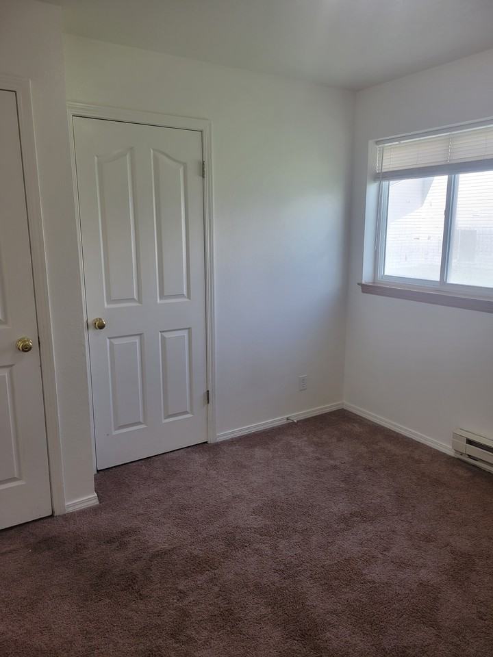 2140 Stace St #2 - Photo 5 of 12