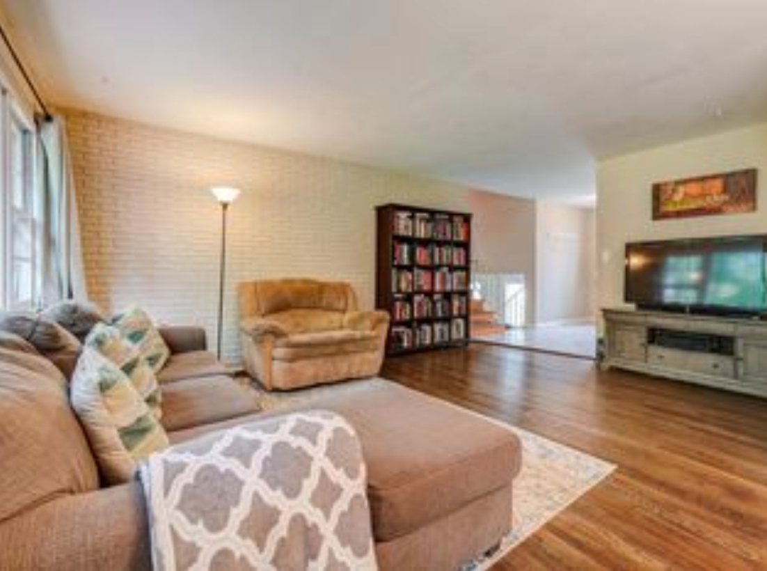 12004 Park Shore Ct #NA - Photo 2 of 12