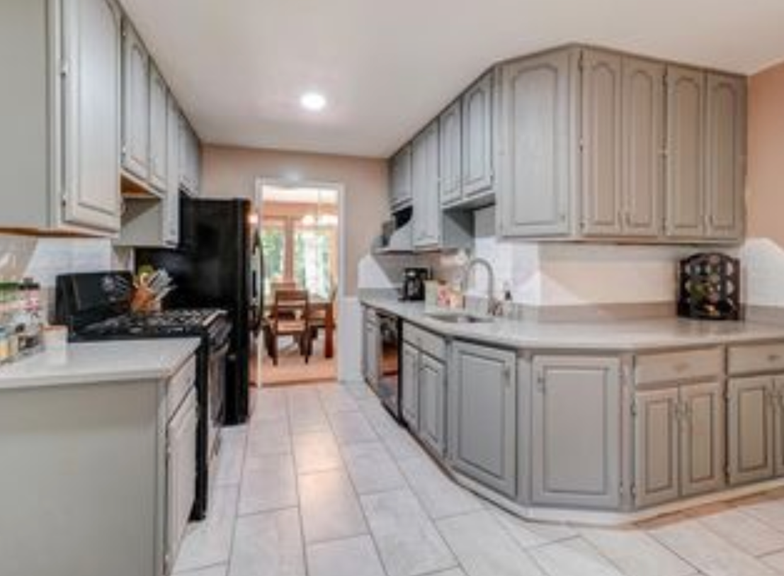 12004 Park Shore Ct #NA - Photo 5 of 12