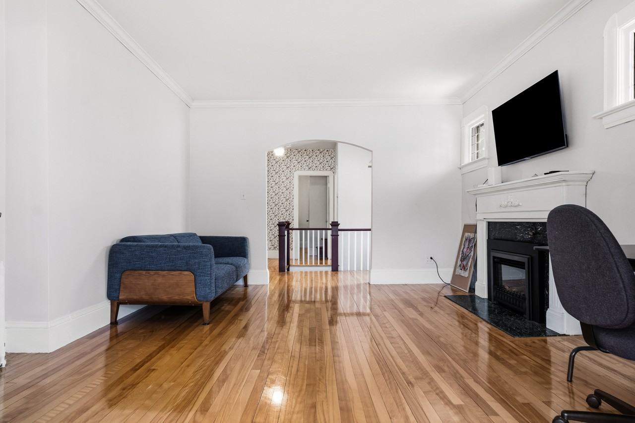 69 Williams Street - Photo 6 of 38