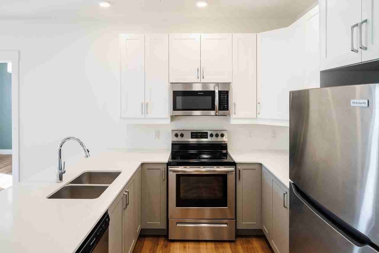 76 Kensington Road - Photo 4 of 14