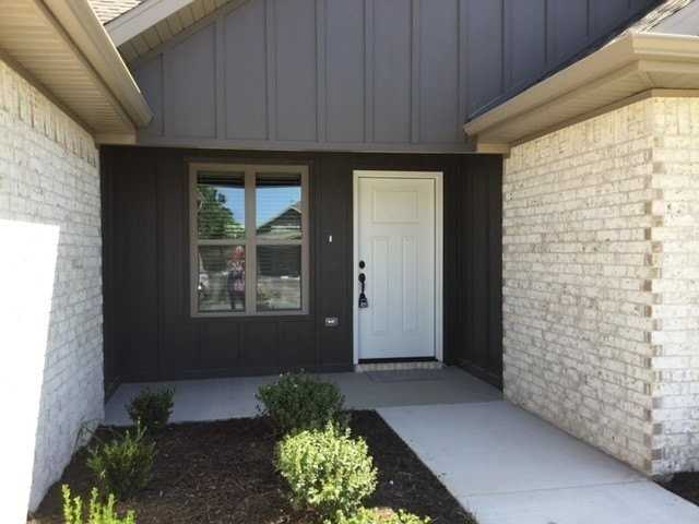 231 Palm St - Photo 2 of 23