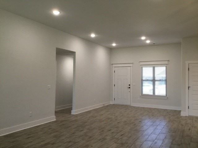 231 Palm St - Photo 3 of 23