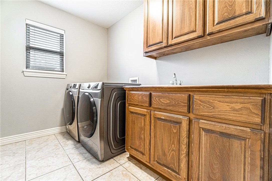1141 Torbay Trce - Photo 6 of 22