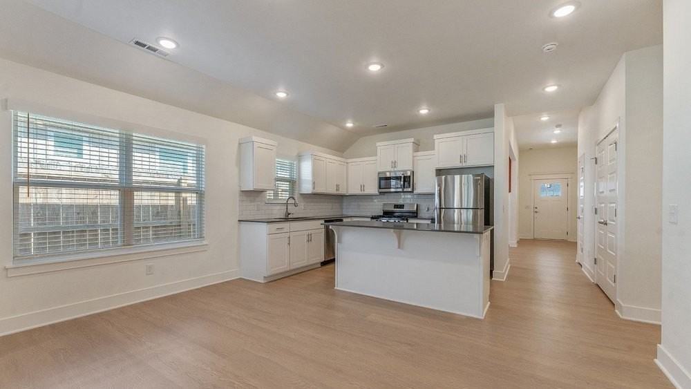 4246 W Buckaroo St - Photo 6 of 21