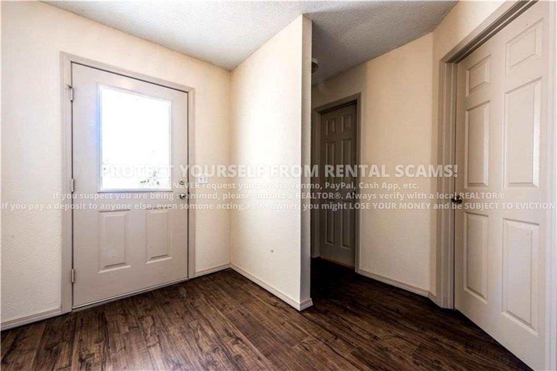 1348 S Jasmine Ln - Photo 3 of 14