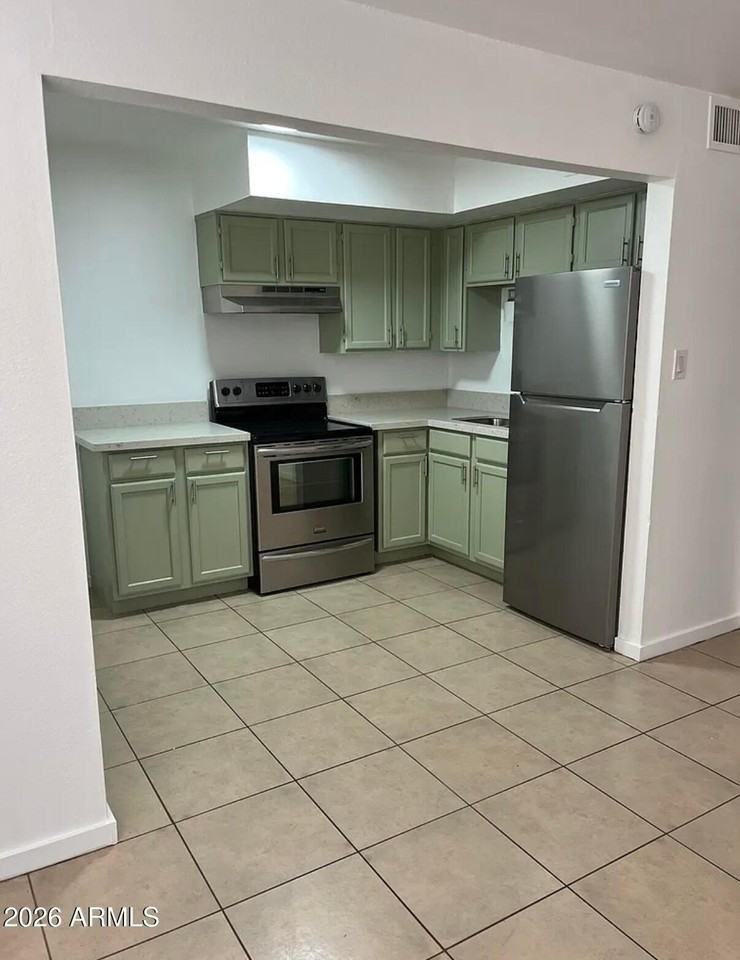 604 S Bellview #B - Photo 3 of 8