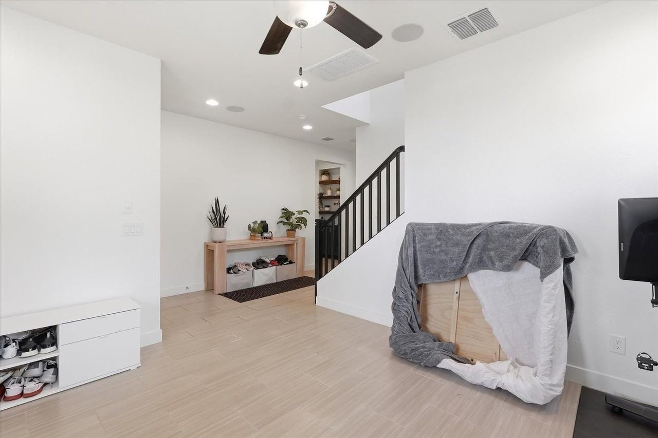 23022 E Estrella Rd - Photo 4 of 46