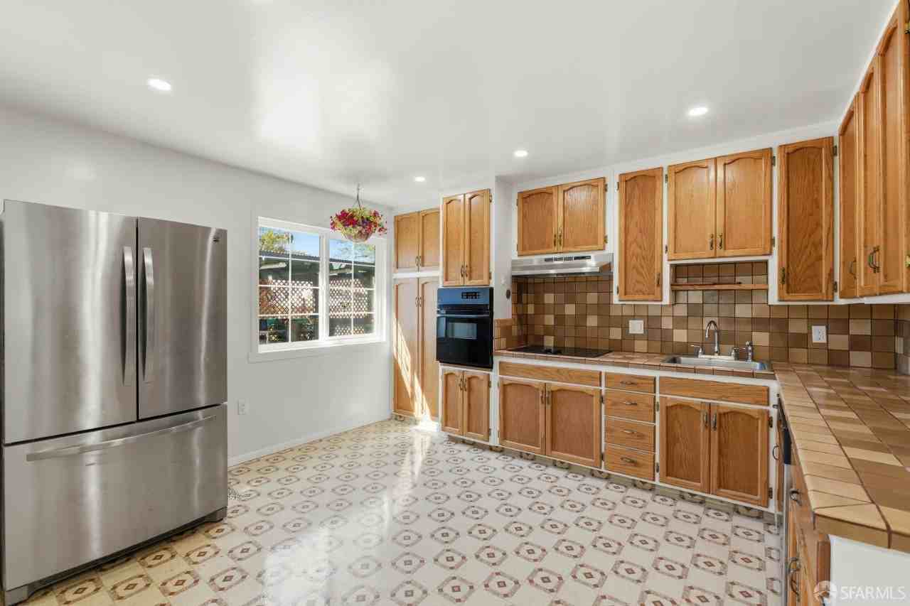 5880 Olinda Road - Photo 3 of 12