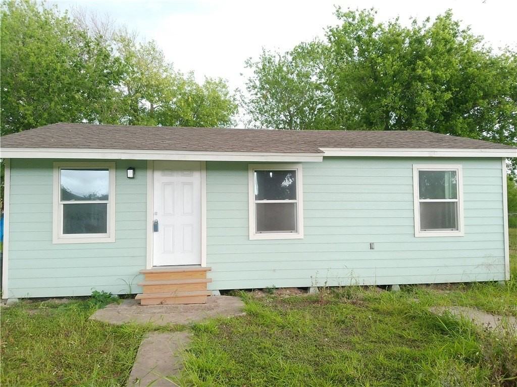 306 Allison Dr - Photo 2 of 15
