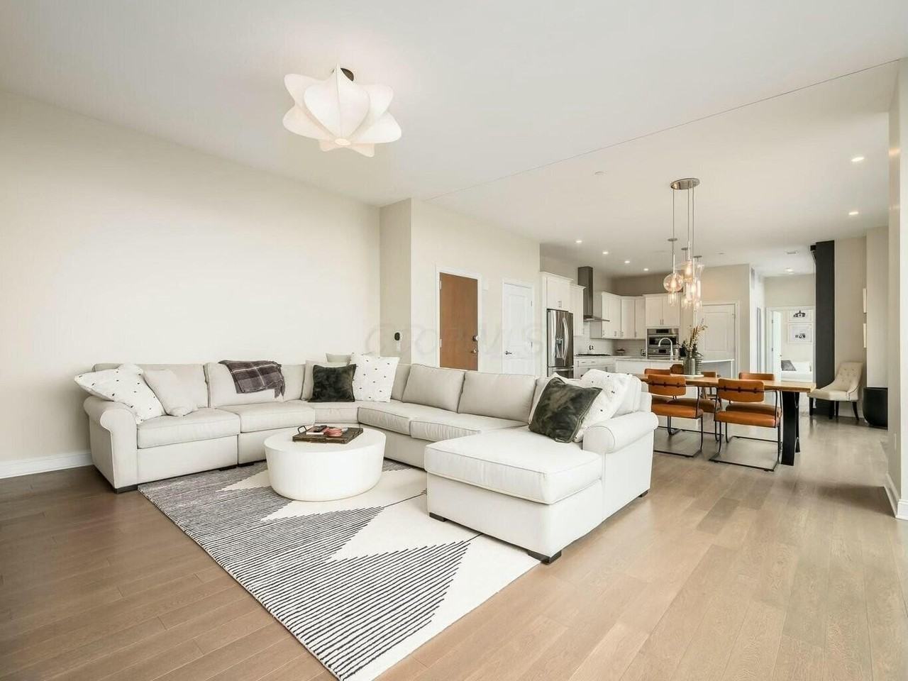 250 W Spring St #713 - Photo 3 of 27