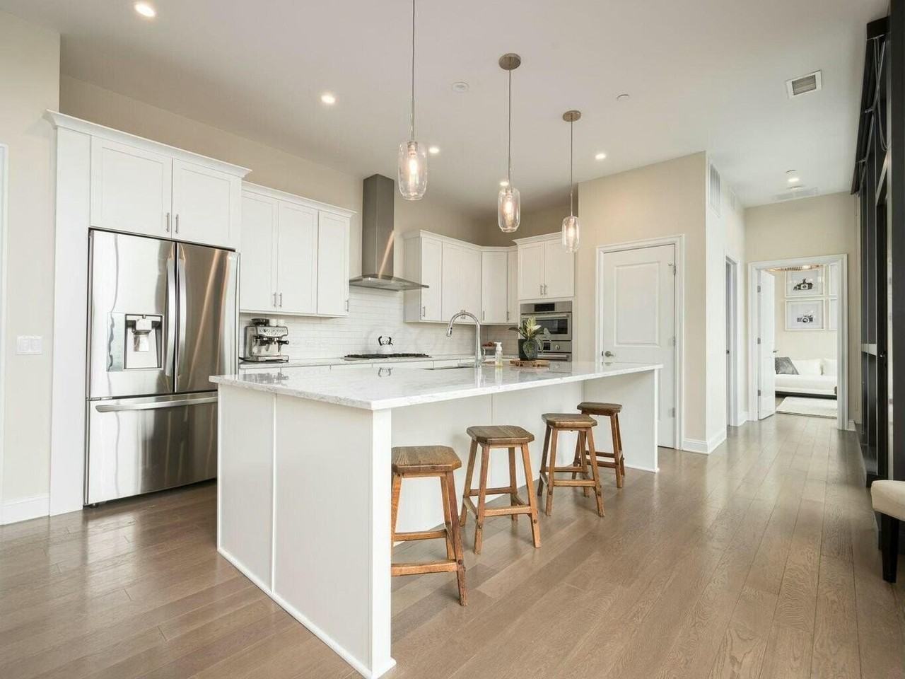 250 W Spring St #713 - Photo 4 of 27