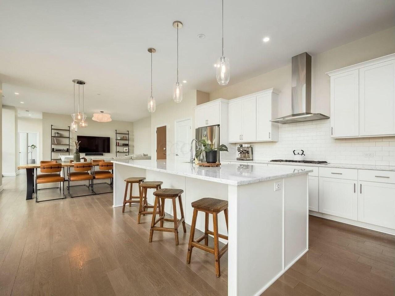 250 W Spring St #713 - Photo 6 of 27