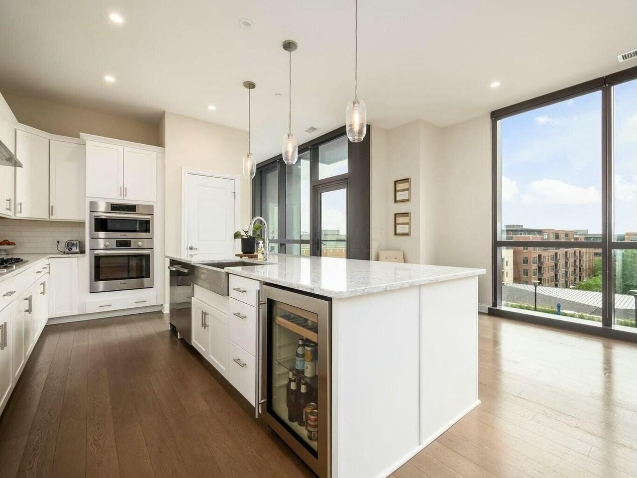 250 W Spring St #713 - Photo 7 of 27