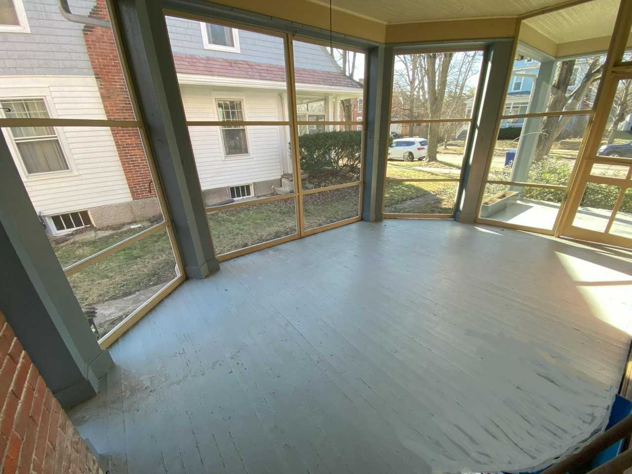 102 N Washington St - Photo 3 of 28