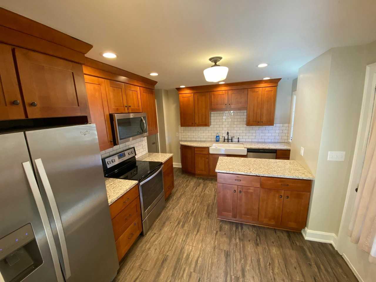 102 N Washington St - Photo 7 of 28