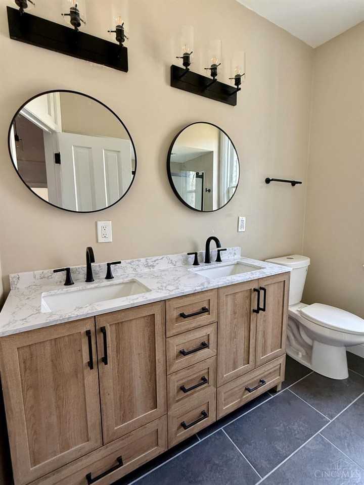 415 Considine Ave - Photo 7 of 16