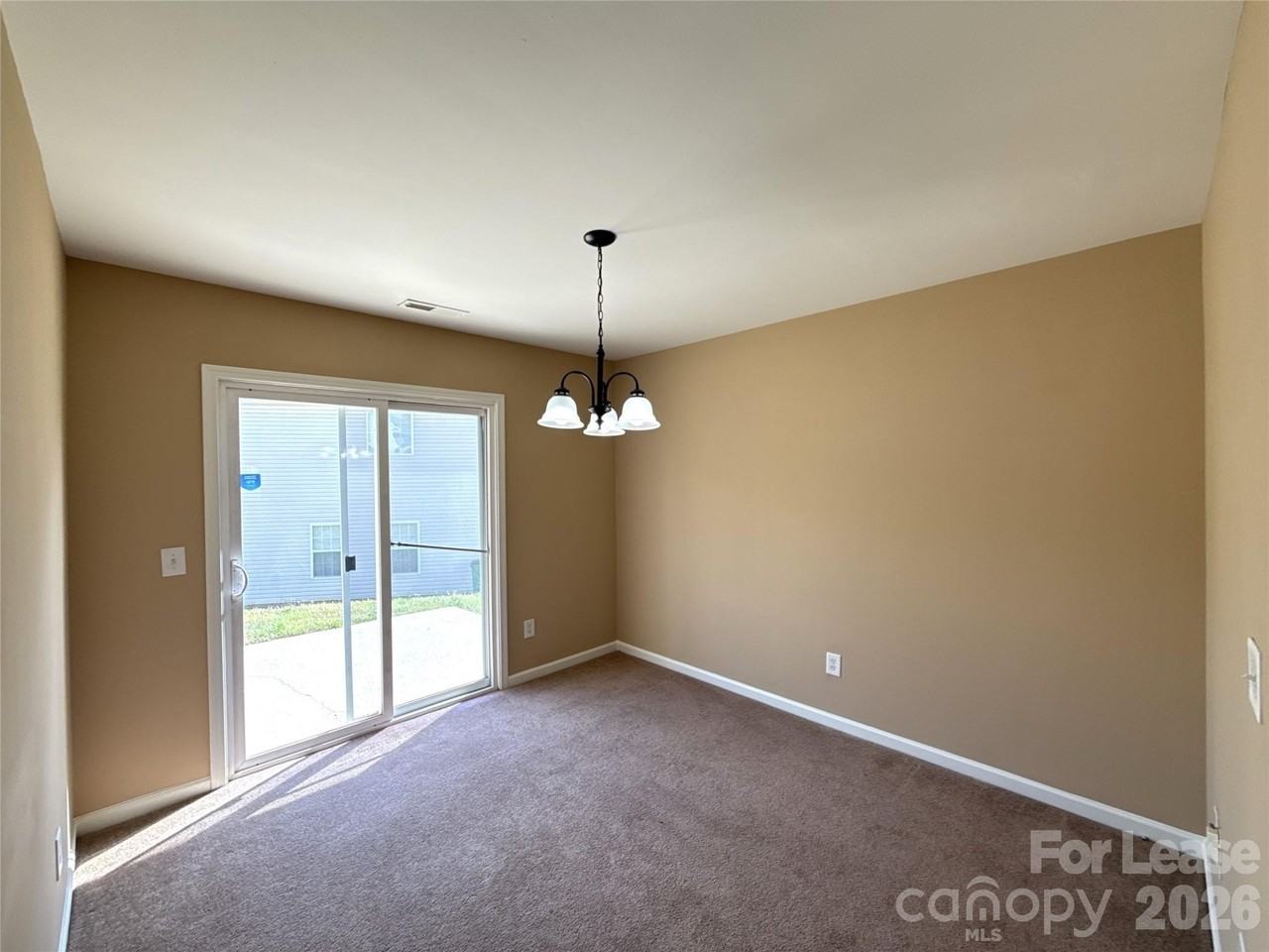 7206 Oakwinds Ct - Photo 3 of 19