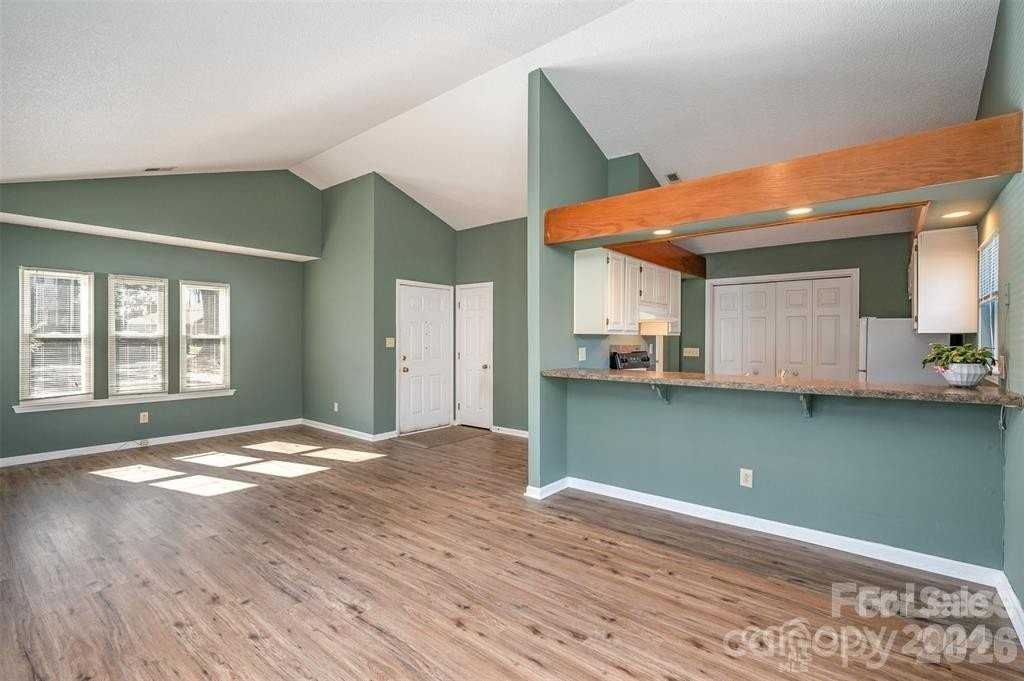 2745 Von Thuringer Ct - Photo 6 of 28