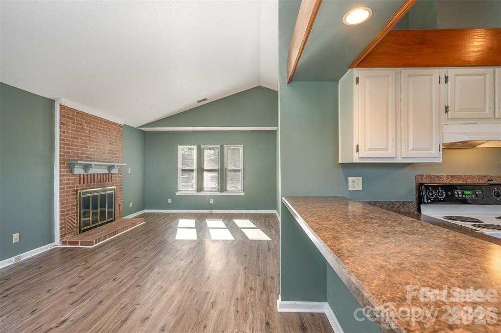 2745 Von Thuringer Ct - Photo 7 of 28