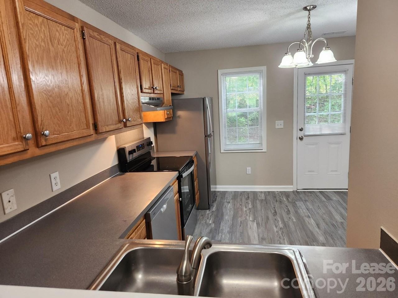 159 Pounds Ave Sw - Photo 3 of 10