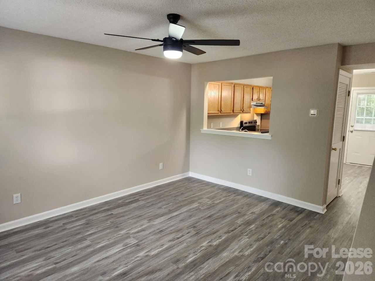 159 Pounds Ave Sw - Photo 5 of 10