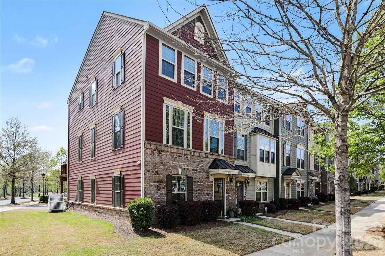 4011 Zilker Park Dr - Photo 2 of 20