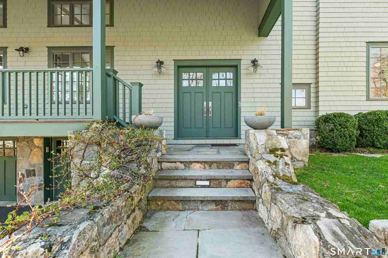 9 Dancing Bear Rd - Photo 2 of 39