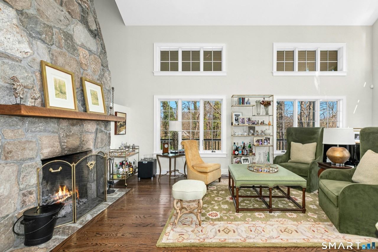 9 Dancing Bear Rd - Photo 5 of 39