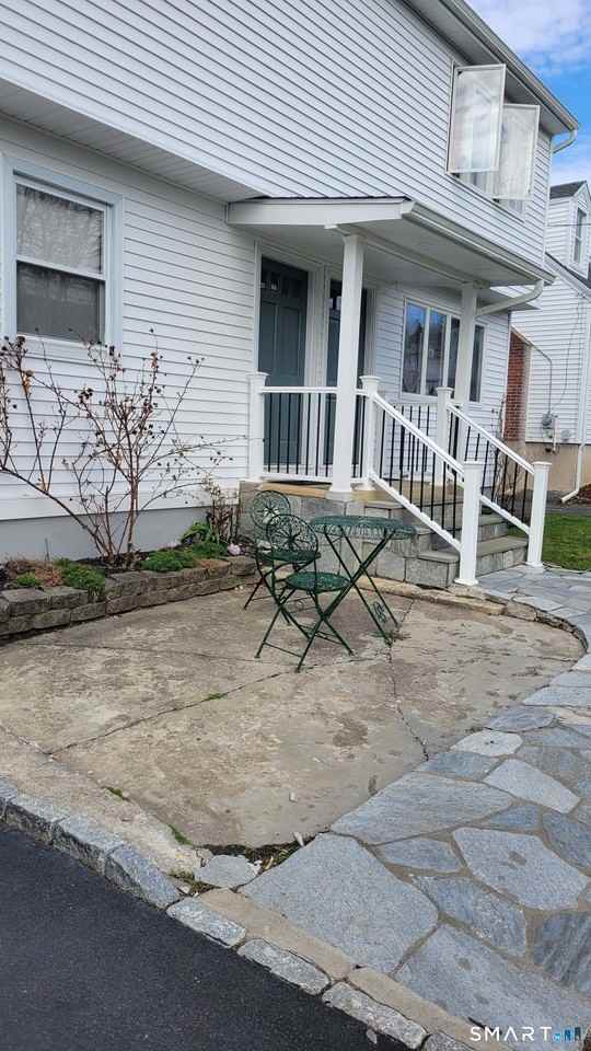 27 Hyatt Ave - Photo 2 of 2