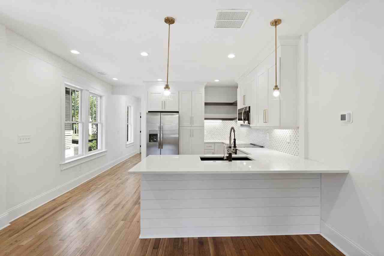 512 Ralph Mcgill Blvd Ne #4 - Photo 6 of 11