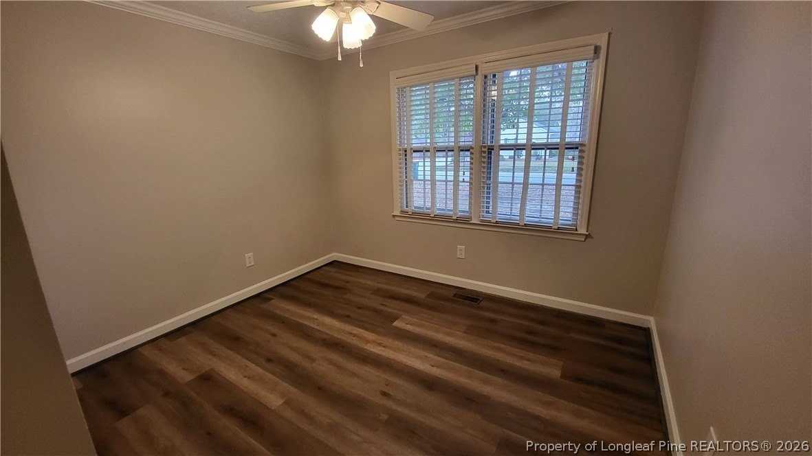 303 W 23rd St - Photo 6 of 12
