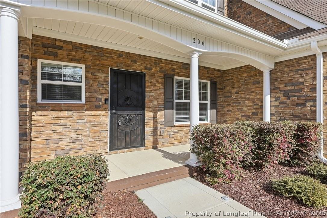 206 Leland Ln - Photo 4 of 50