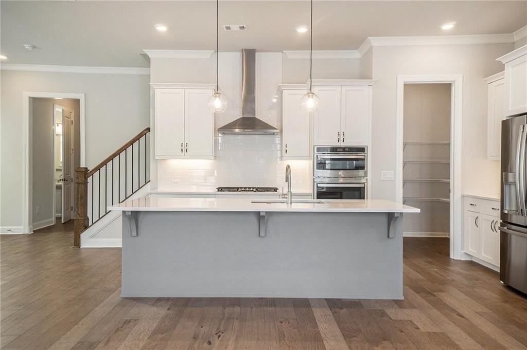 106 Basil St - Photo 4 of 25