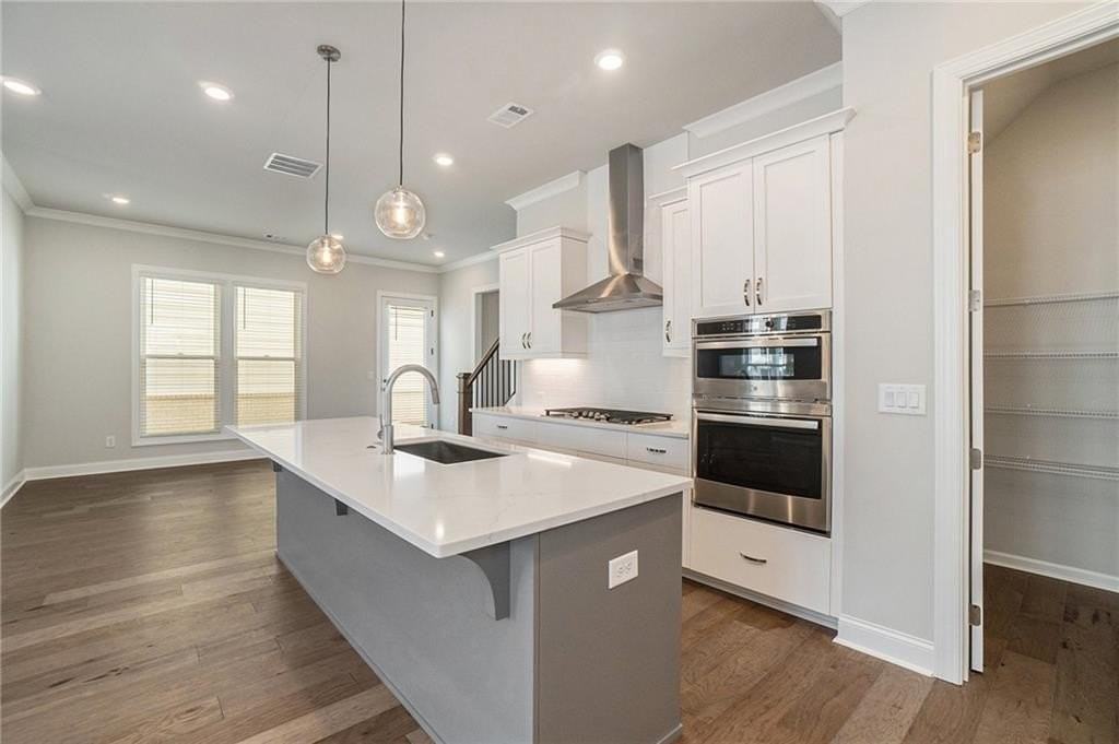 106 Basil St - Photo 7 of 25