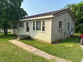 featured image of 400 Highland Cir