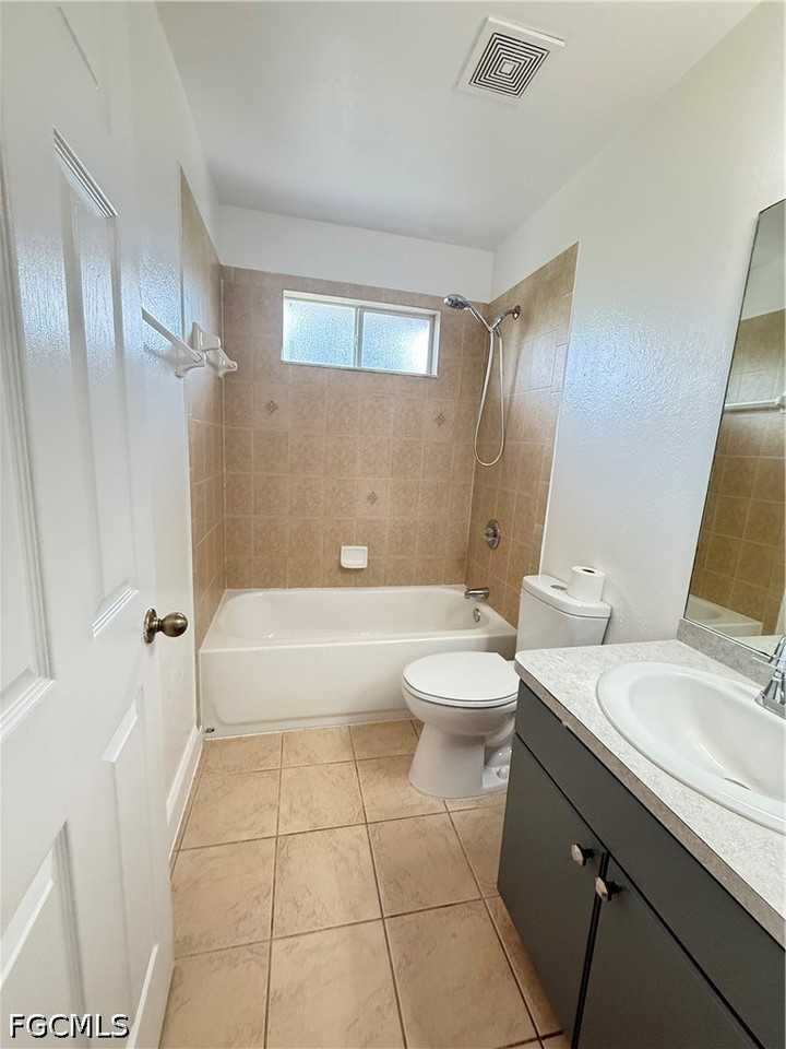 700 W 12th St - Photo 6 of 11