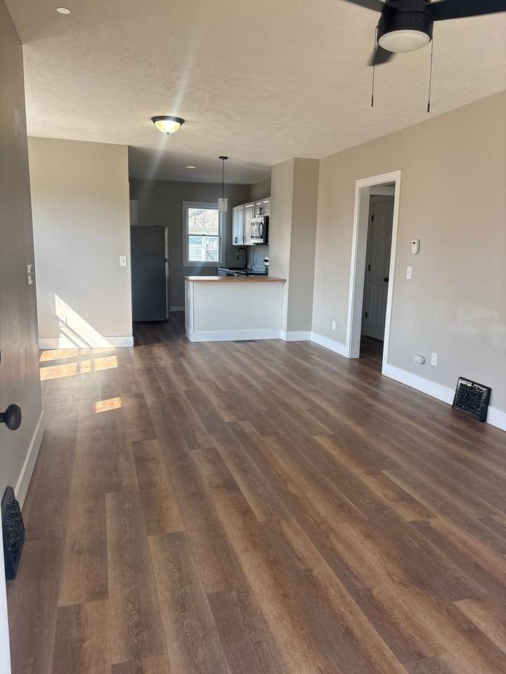 3104 Poe Ave - Photo 2 of 10