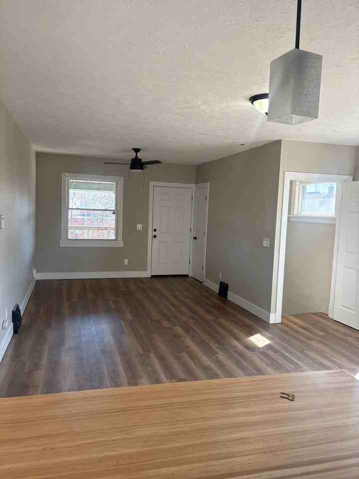 3104 Poe Ave - Photo 5 of 10