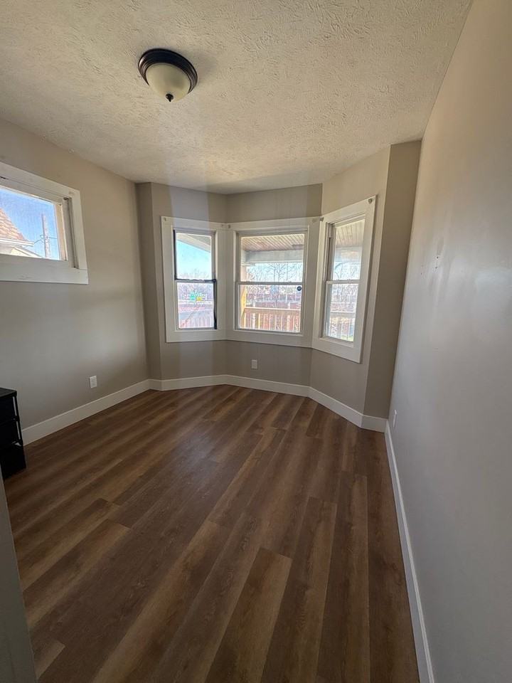 3104 Poe Ave - Photo 7 of 10