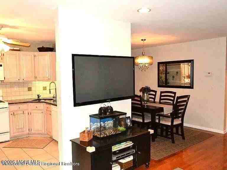 93 Heron Ct - Photo 5 of 13