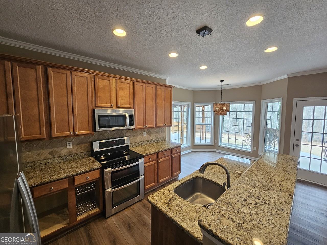 31 Ridgeview Dr - Photo 4 of 23