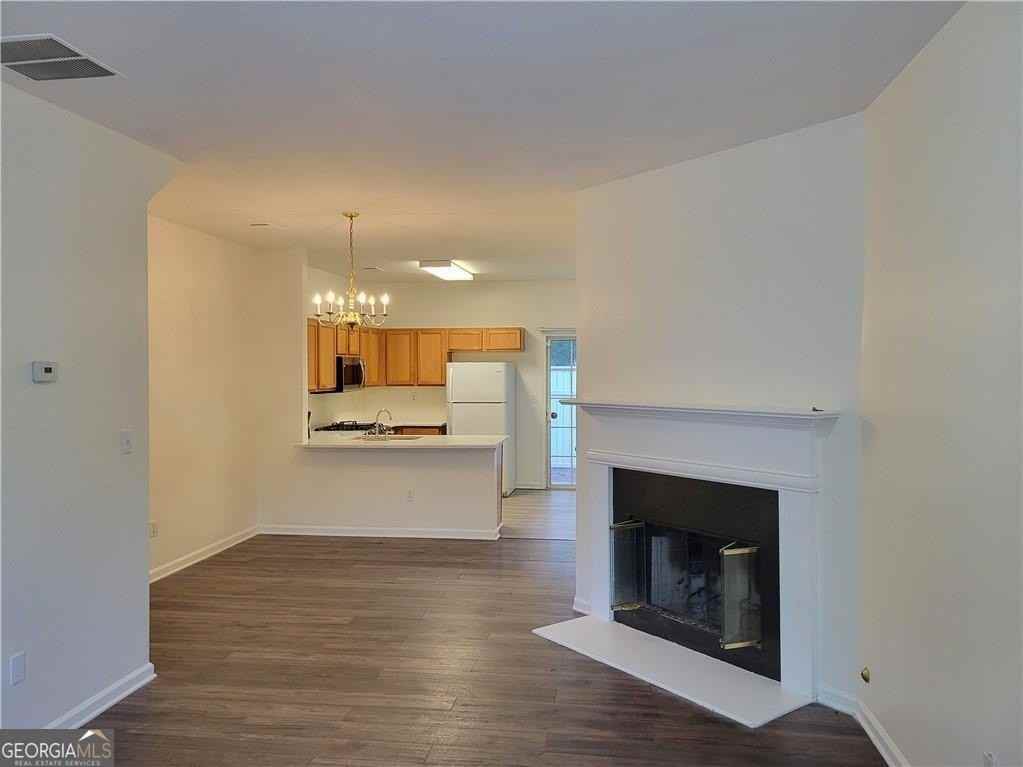 1497 Cove Creek Cir - Photo 4 of 16