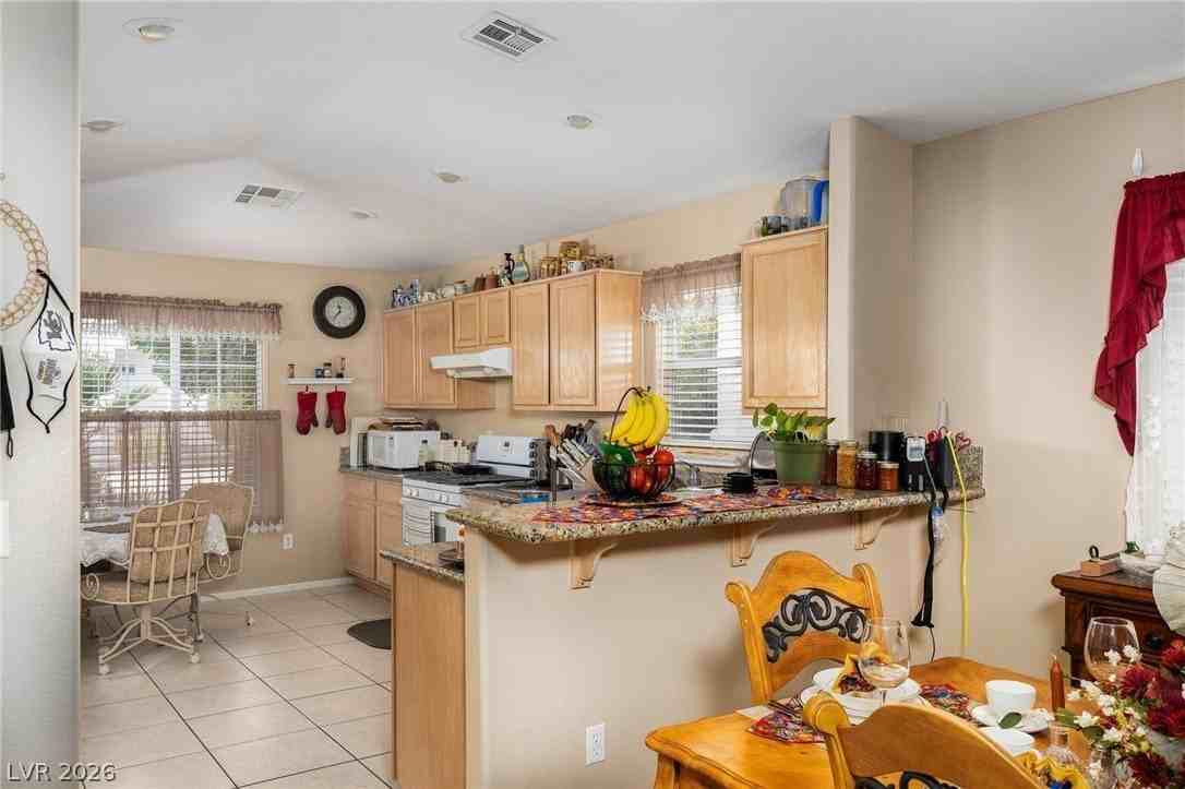 1563 Raining Hills St - Photo 3 of 24