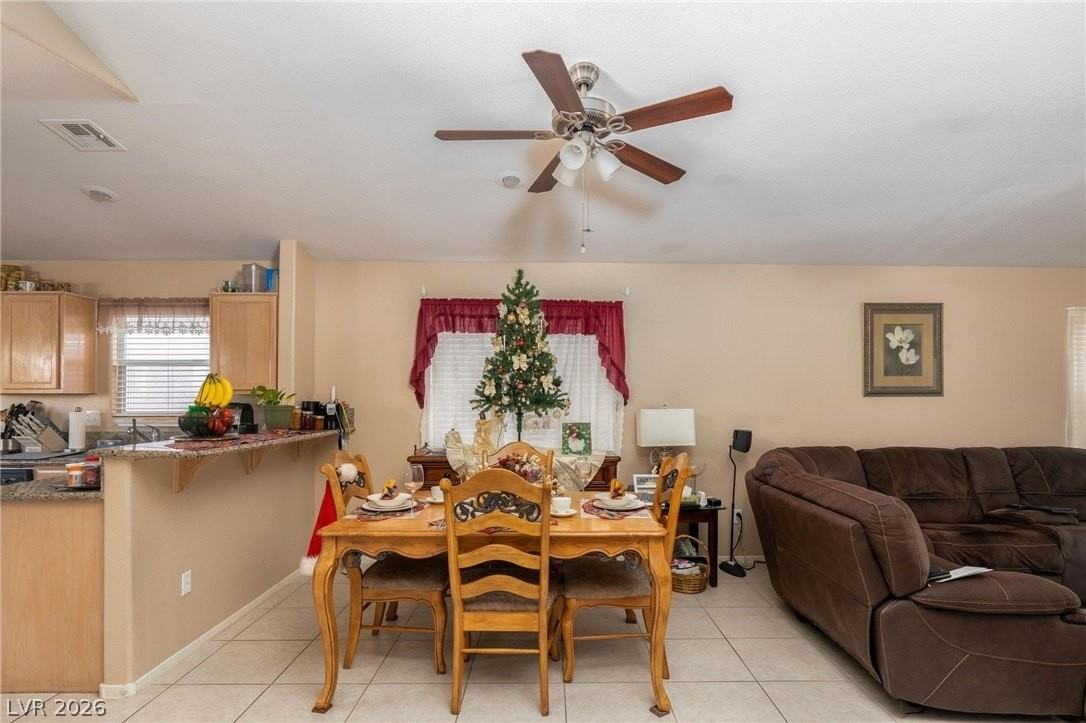 1563 Raining Hills St - Photo 6 of 24