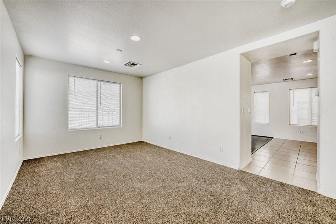 2562 Begonia Valley Ave - Photo 5 of 20