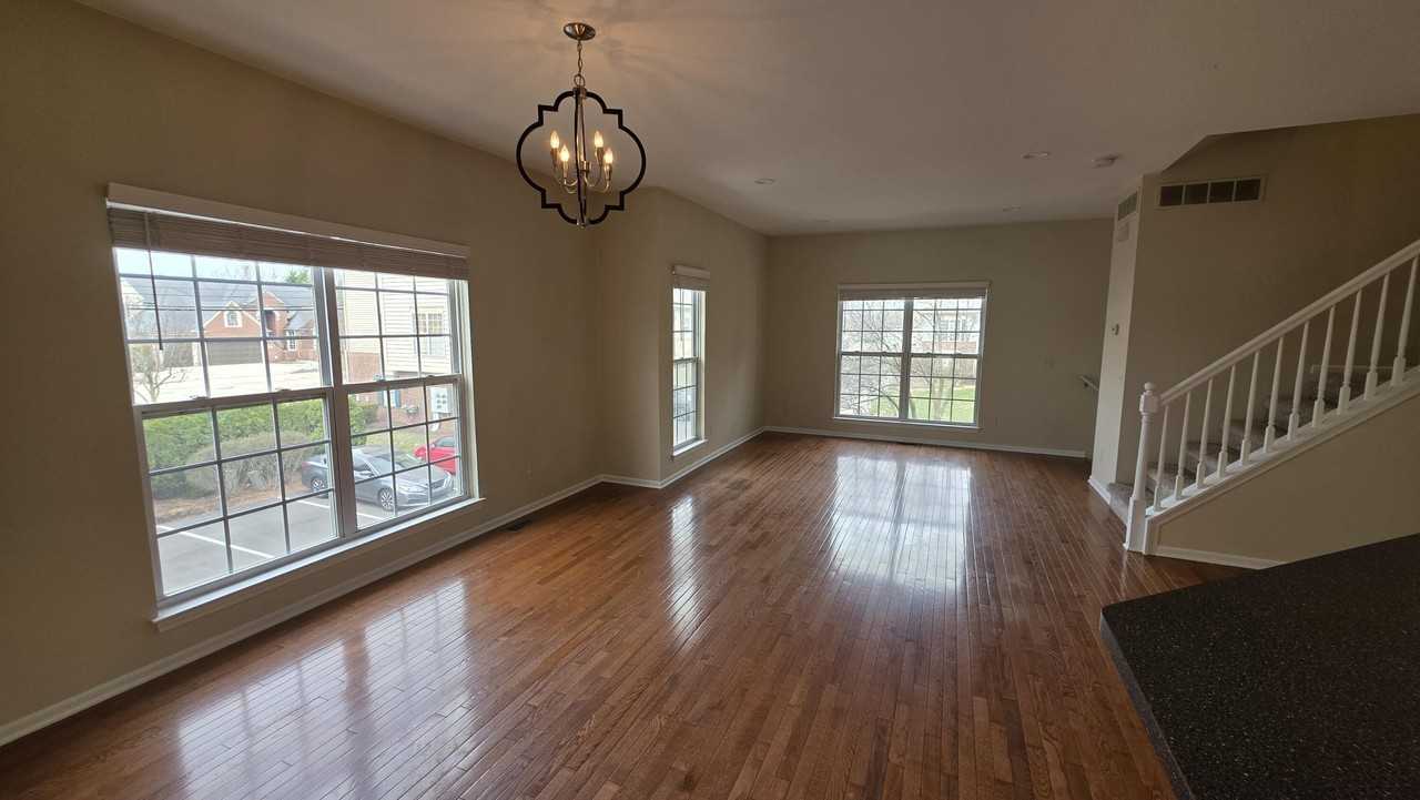 1580 Kessler Ave - Photo 5 of 20