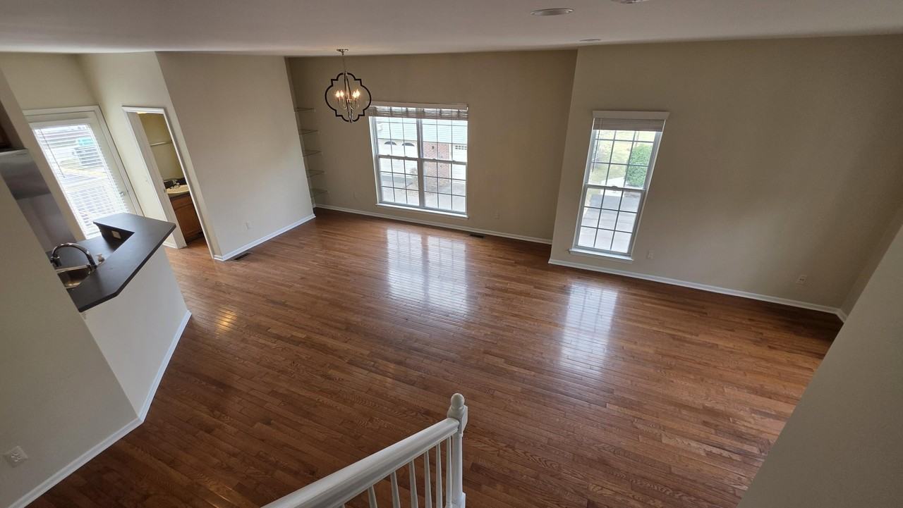 1580 Kessler Ave - Photo 7 of 20