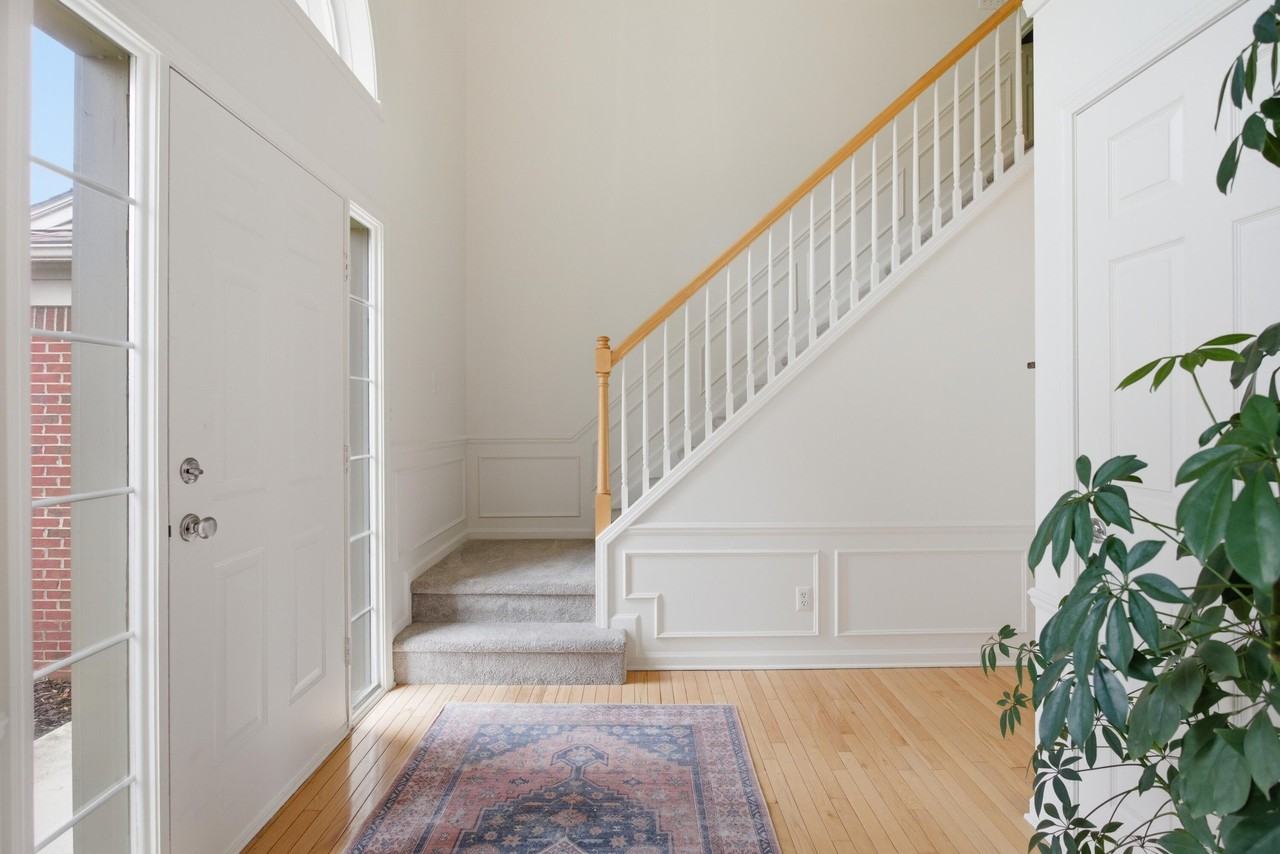 6419 Meadowlark Ln - Photo 4 of 23