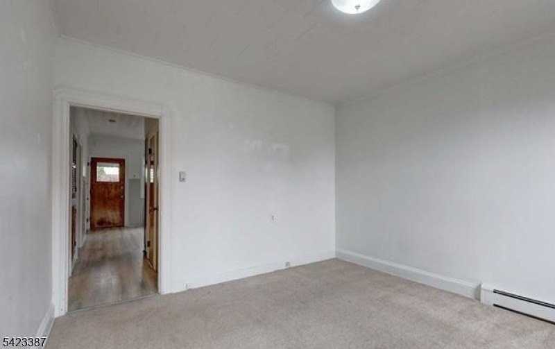 58 Westervelt Ave - Photo 5 of 14